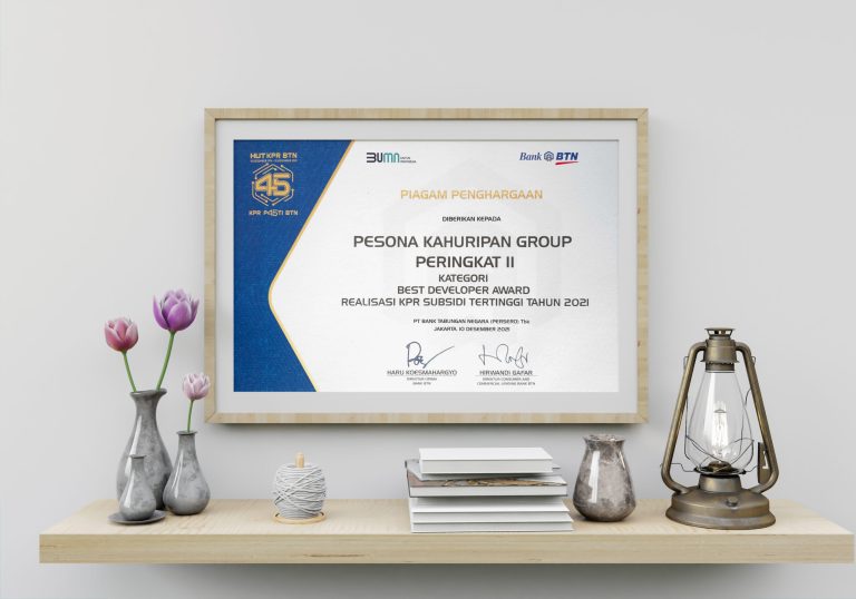 Poster Frame in living room Psd Mockup